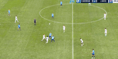 足协杯:大连英博1-0战胜申花晋级四强,黄子豪与米内罗双红牌